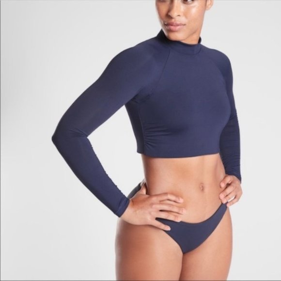 Athleta North Point Crop Rashguard in Dress Blue Size Large/Xtra Large